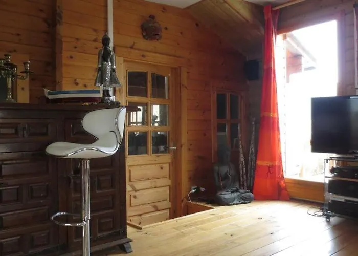 Vakantiehuis 4 A 6 Pers A La Campagne 15 Mn Plages Et Ajaccio Grand Terrain Arbore Calme Assure